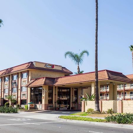 Super 8 By Wyndham Anaheim/Disneyland Drive Hotel Exterior foto