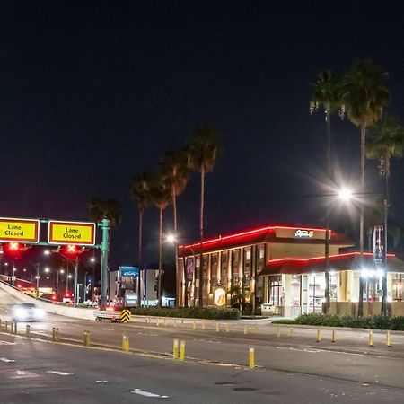 Super 8 By Wyndham Anaheim/Disneyland Drive Hotel Exterior foto